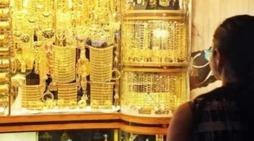 سعر تاريخي مرتقب.. خبير يوضح أسباب وصول جرام الذهب لـ 6000 جنيه